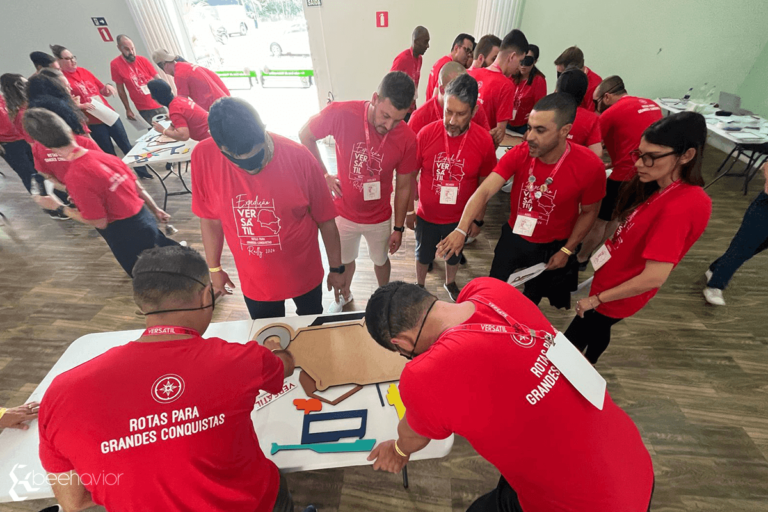 Versátil Andaimes: exercitando a comunicação assertiva.