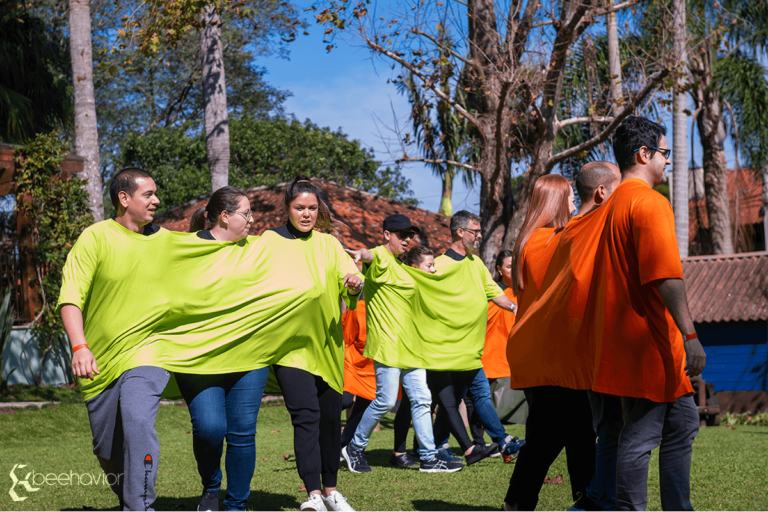 Atividade de offsite e teambuilding para integração, planejamento e execução em equipe; trabalho em equipe e colaboração