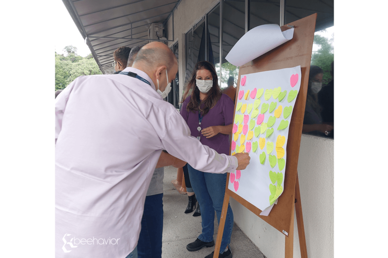 Palestra e atividade com foco na inclusão e diversidade na Arteche